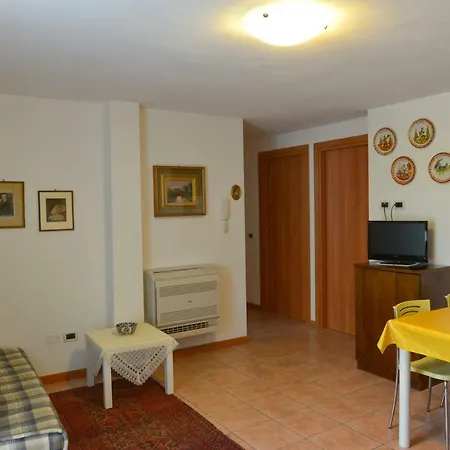 דירה Casa Maria מנרבה דל גארדה
